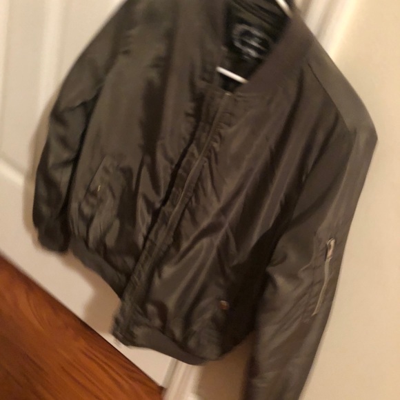 Jackets , hoodie , dresss , crop top - Picture 9 of 9